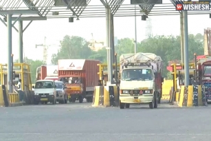 Delhi To Open Borders With UP And Haryana