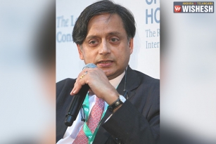 Shashi Tharoor Slams Haryana CM Over Dera Violence