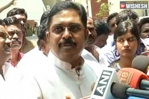 Delhi Police Issue Summons To TTV Dinakaran In Bribery Case