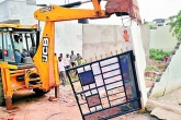 Demolition, Orders, ghmc ignores high court orders, T town s