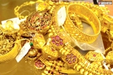 Gold dipping due to global cues