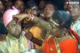 Gujarat Man&#039;s Lavish Wedding Without A Bride