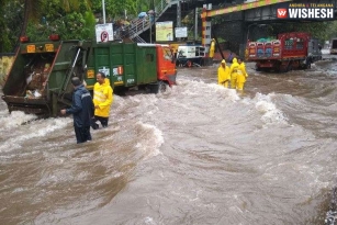 Heavy Rains Lash Mumbai
