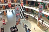 Hyderabad shops, Hyderabad shopping malls latest, malls wear a deserted look in hyderabad, Hyderabad news