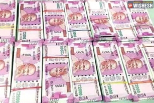 IT Dept Seizes Rs 900 Cr Assets