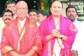 Money seize, J. Sekhar Reddy, it officials seize rs 100 cr from ttd board member s house, Ttd board
