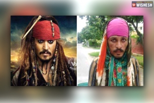 Jack Sparrow lookalike driving rickshaw