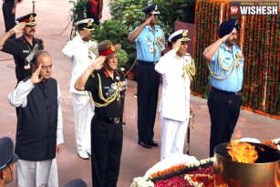 Defence Minister Jaitley Pays Tributes To War Heroes On Kargil Vijay Diwas