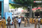 Jayalalithaa hospitalized, Security Beefed up, jayalalithaa in hospital tamil nadu put on high alert, Beef