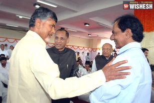 KCR and Naidu to Meet in New Delhi