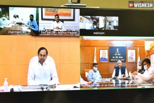 KCR Opposes Centre&#039;s Move On Godavari And Krishna Waters