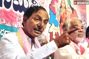 Not Hyderabad, KCR wants Karimnagar to be smart city!