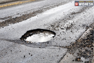 KTR Hold Review Meeting, Ask GHMC to Work on Potholes