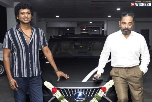 Kamal Haasan gifts a Lexus to Lokesh Kanagaraj
