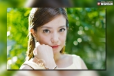 actress sued, China, man sues an actress over her intense stare, Intense