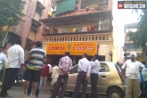 Gurgaon, Gurugam, manappuram finance company looted robbers flea with 32kg gold, Robbers
