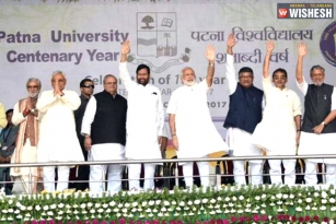 Modi Shares The Stage With Bihar CM Nitish Kumar At Patna Univ