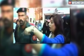 security guard, slap, nadra security guard slaps pak reporter video goes viral, Harassment