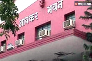 “Online Chat” Launched By IT Dept To Answer Taxpayers Queries