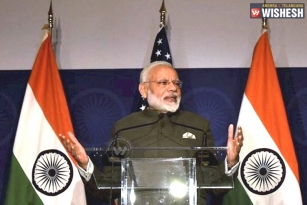 PM Modi Lauds Sushma Swaraj For Helping Distressed Indians Across Globe