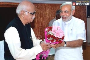 PM Narendra Modi Greets Senior BJP Leader L K Advani on his Birthday