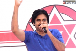 Pawan Kalyan braces up with caste politics