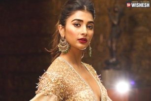 Pooja Hegde to Croon for Allu Arjun&#039;s Next