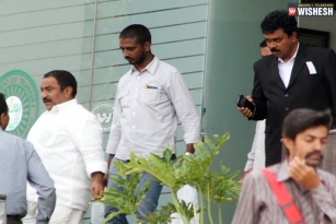 ACB Court grants bail to Sandra