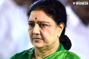 End to speculations, Sasikala gets 4 years imprisonment