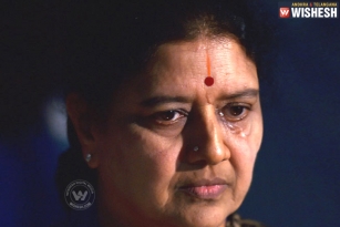 Sasikala Likely to Surrender Today Before Bengaluru Court