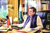 Tharoor house burglary,  Narendra Modi, lok sabha mp shashi tharoor s house robbed, Copper gandhi glasses