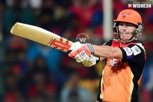 Sunrisers Hyderabad beats Royal Challengers Bangalore at Chinnaswamy