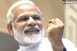 PM Modi Writes To Celebrities Across Fields To Promote &ldquo;Clean India&rdquo;
