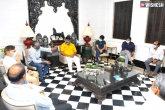 Chiranjeevi, Chiranjeevi, tollywood celebrities meet for a crucial discussion, Tollywood celebrities