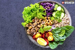 Vegetarians are healthier than meat-eaters: Study