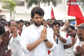 Deverakonda, NOTA, vijay deverakonda not a full length cm in nota say sources, Sources