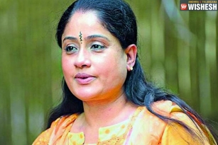 Vijayashanti Says No To Telangana Polls