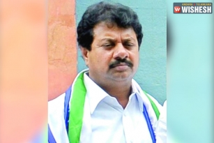 Senior YSRCP Leader Gurunath Reddy To Shift To TD?