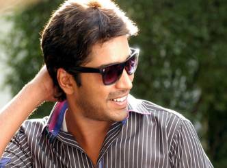 Allari Naresh... difficult to repeat his heroine...