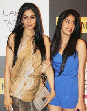 SLIDESHOW: Bollywood Celebrities at LFW 2012