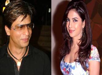 Sharukh Khan and Priyanka Chopra bagged Stardust Awards 2013!