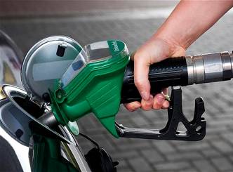 Almost Rs 4 cut in petrol prices