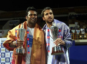 Leander leads, with new pair, to clinch his doubles crown at Chennai