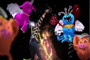 You can paint in the air with this tilt brush