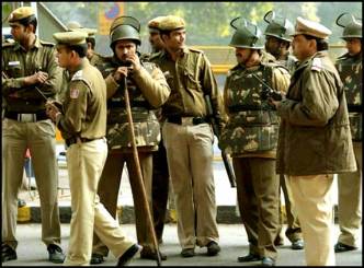 Hyderabad police in Telangana - Center tug o&#039; war