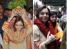 nita ambani at hyderabad temple, nita ambani hyderabad temple, in pics nita ambani offers prayers in hyderabad, Nita ambani in hyderabad