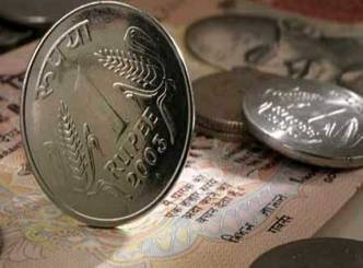 Indian Rupee gains to 53 levels