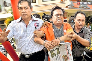 Mumbai police work for Dawood - Chhota Rajan