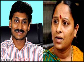 Jagan is immature, says Konda Surekha in explosive letter