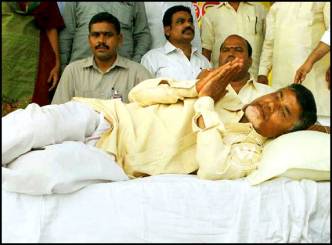 Attempts To Foil Chandra Babu Naidu&#039;s Hunger Strike